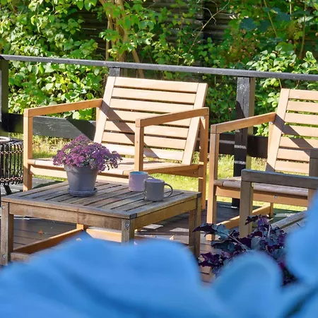 Holiday home Summer House Centrally Located In The Heart Of Hornbk *