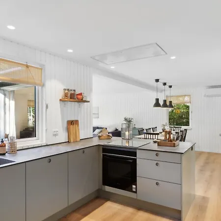 펜션 Newly Renovated And Modern Near The Hornbæk